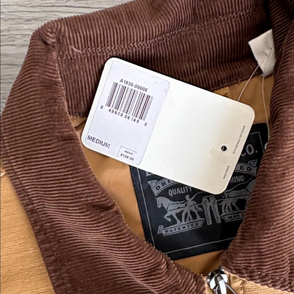Levi's NWT Canvas Barn Jacket Medium Tan Corduroy Chore Coat - Picture 4 of 12